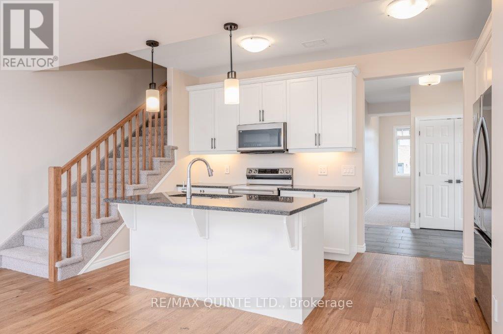 1 Miramichi Street, Belleville (Thurlow Ward), ON - Indoor Photo Showing Kitchen