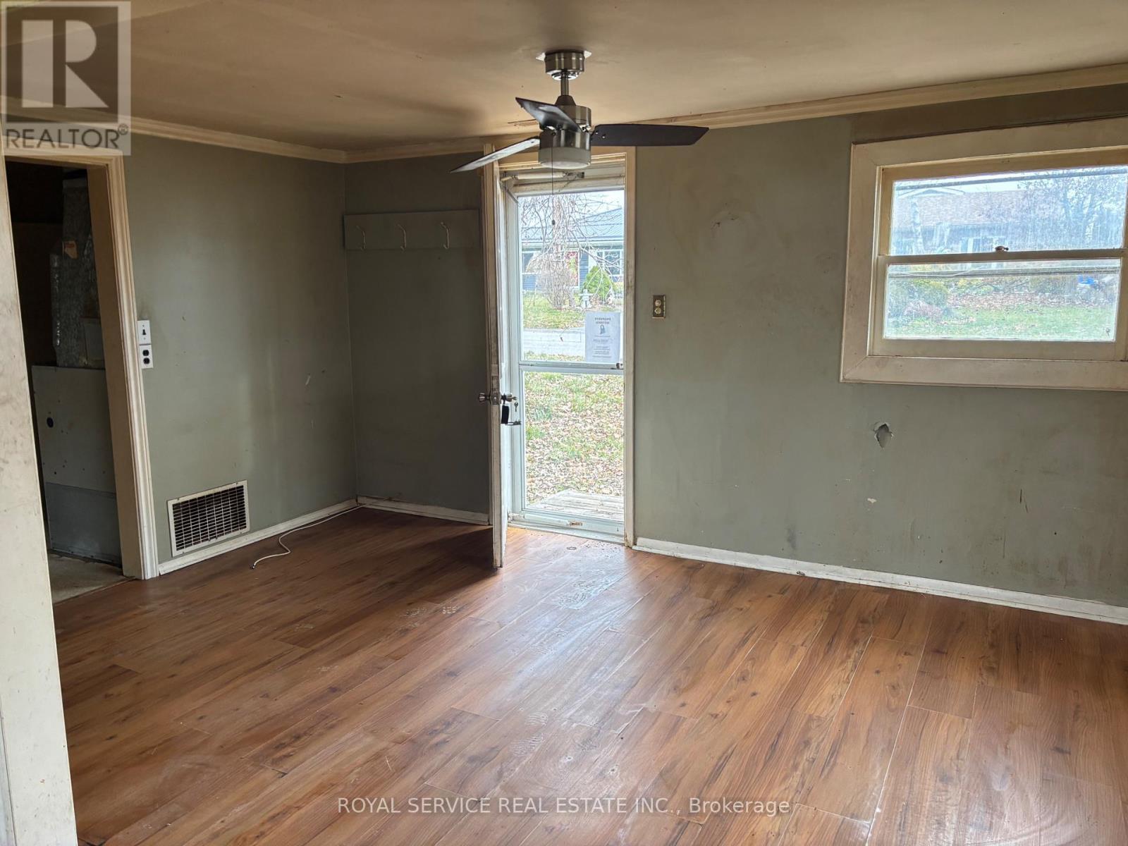 10 Elgin Street E, Brighton, ON - Indoor Photo Showing Other Room