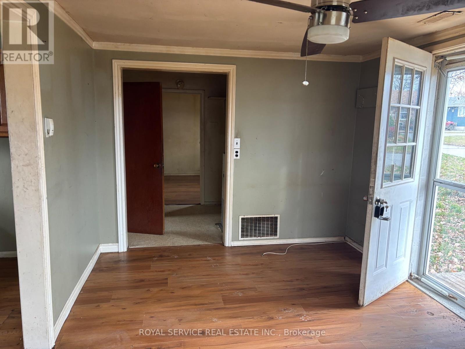 10 Elgin Street E, Brighton, ON - Indoor Photo Showing Other Room