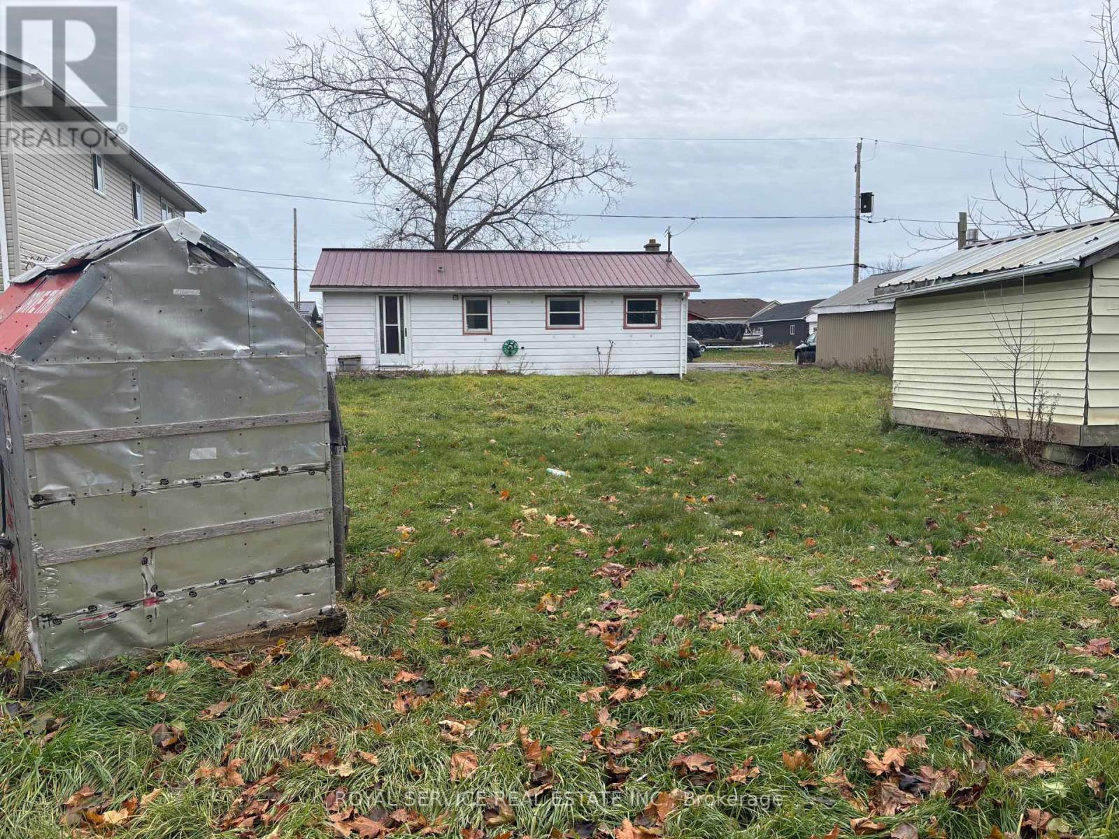 10 Elgin Street E, Brighton, ON - Outdoor