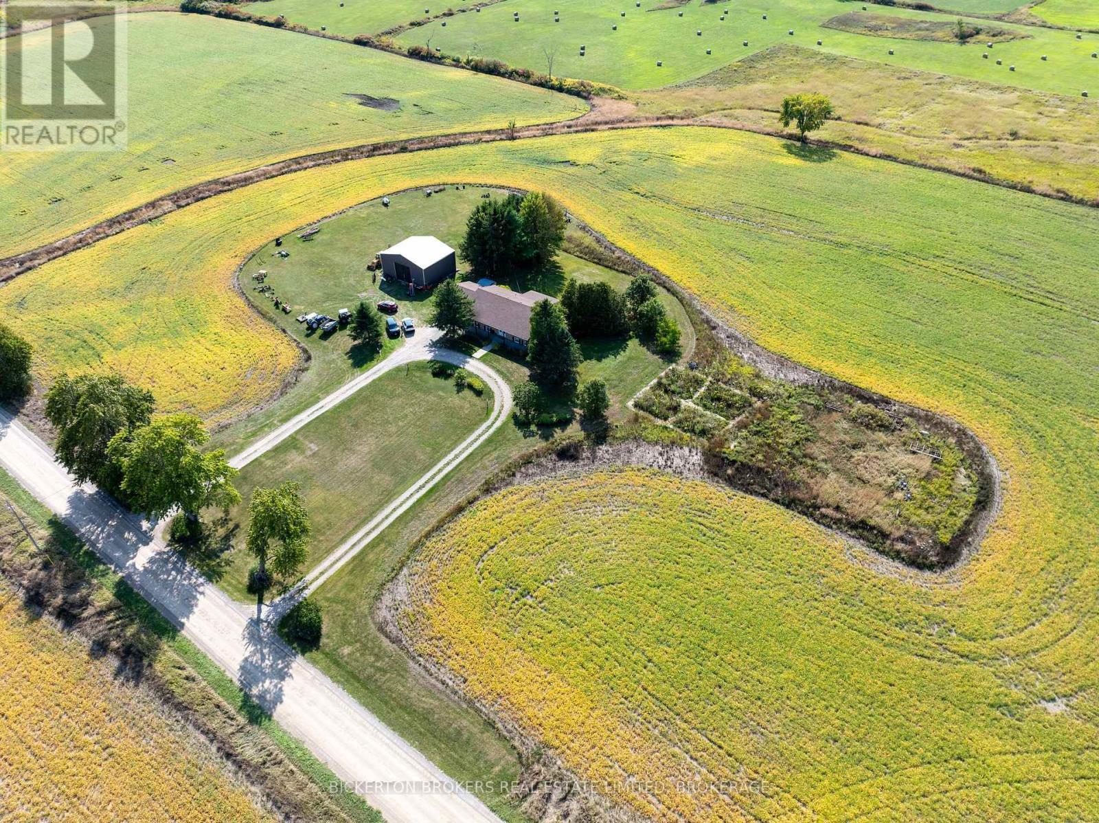 108 Russell Road N, Front Of Leeds & Seeleys Bay, ON - Outdoor With View