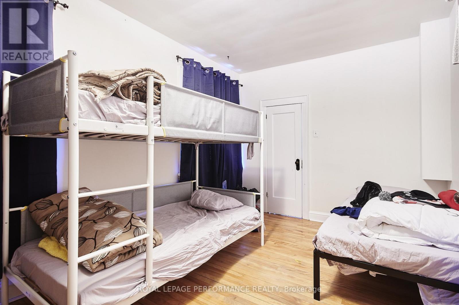 26 Aylmer Avenue, Ottawa, ON - Indoor Photo Showing Bedroom