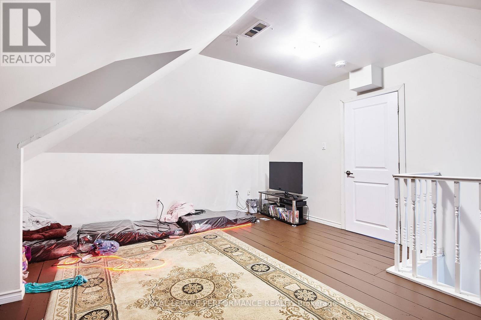 26 Aylmer Avenue, Ottawa, ON - Indoor Photo Showing Other Room