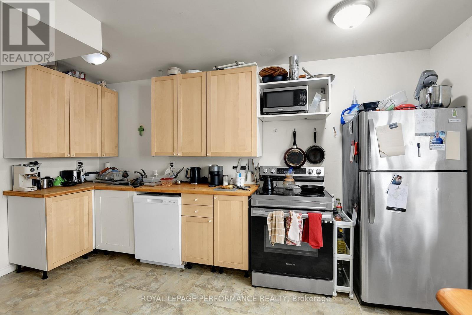 26 Aylmer Avenue, Ottawa, ON - Indoor Photo Showing Kitchen