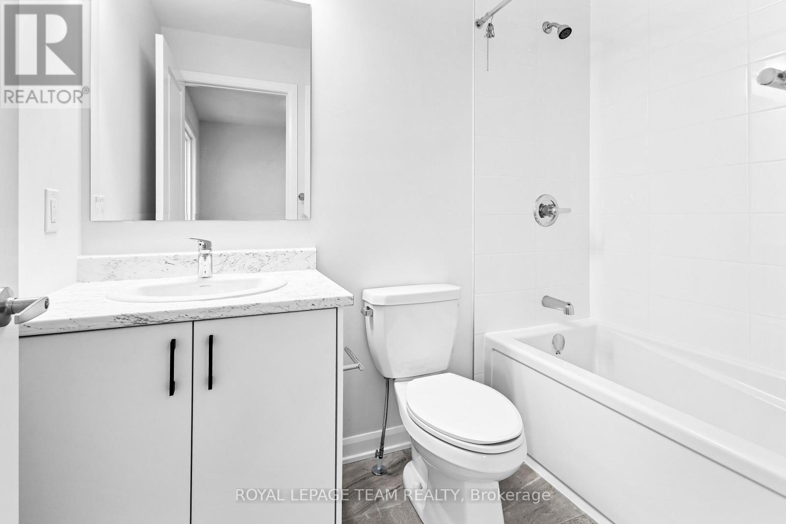1203 Creekway Private, Ottawa, ON - Indoor Photo Showing Bathroom