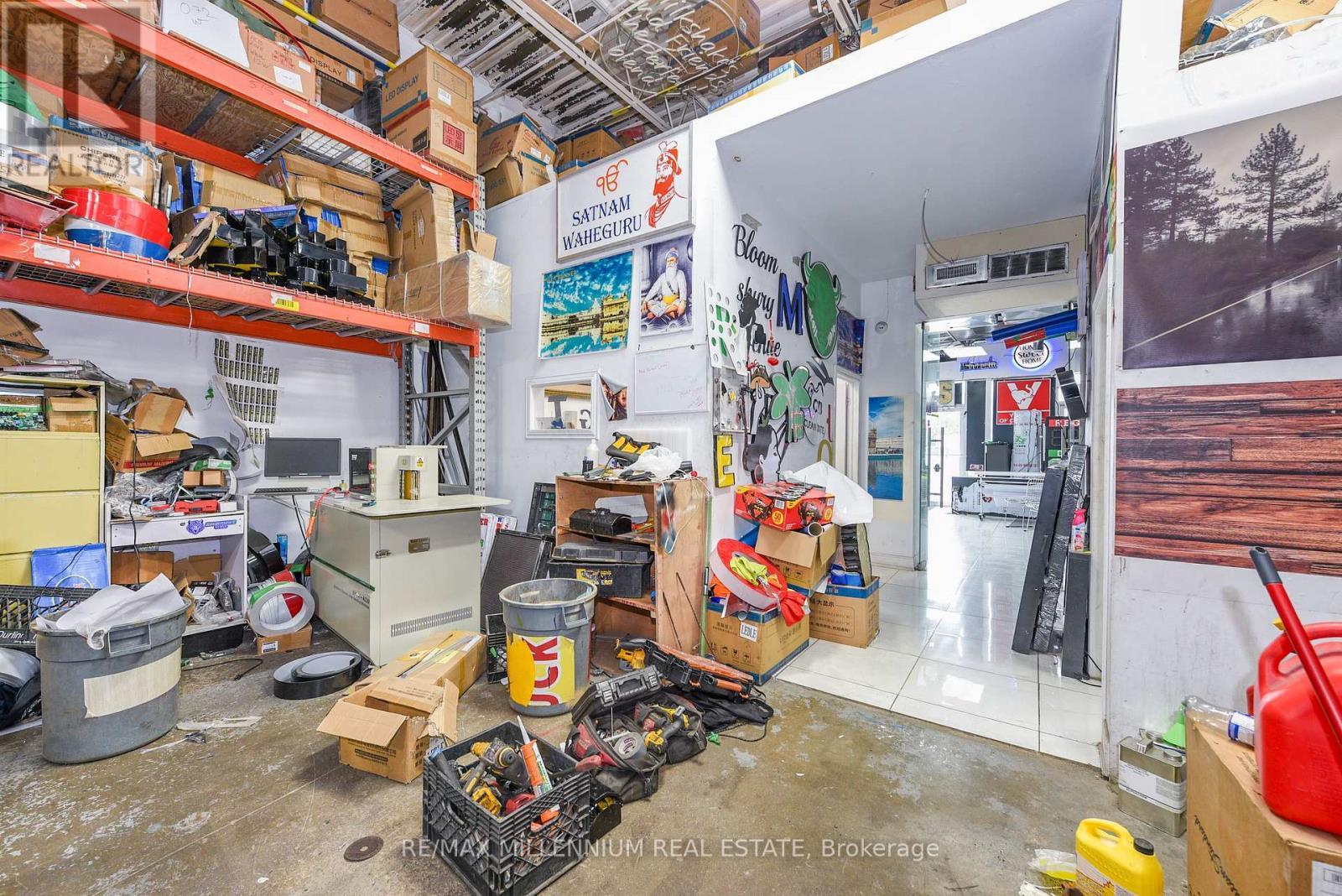 7 - 1780 Albion Road, Toronto, ON