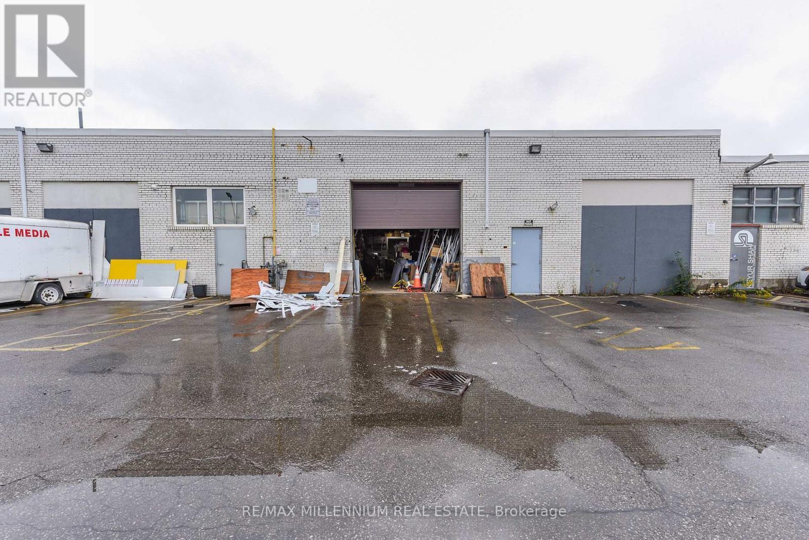 7 - 1780 Albion Road, Toronto, ON