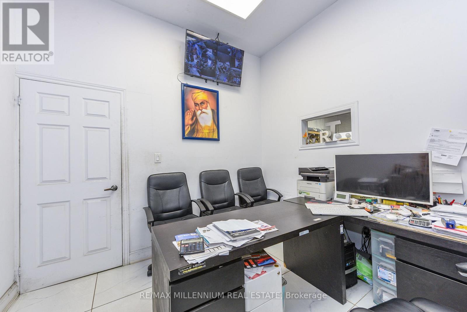 7 - 1780 Albion Road, Toronto, ON