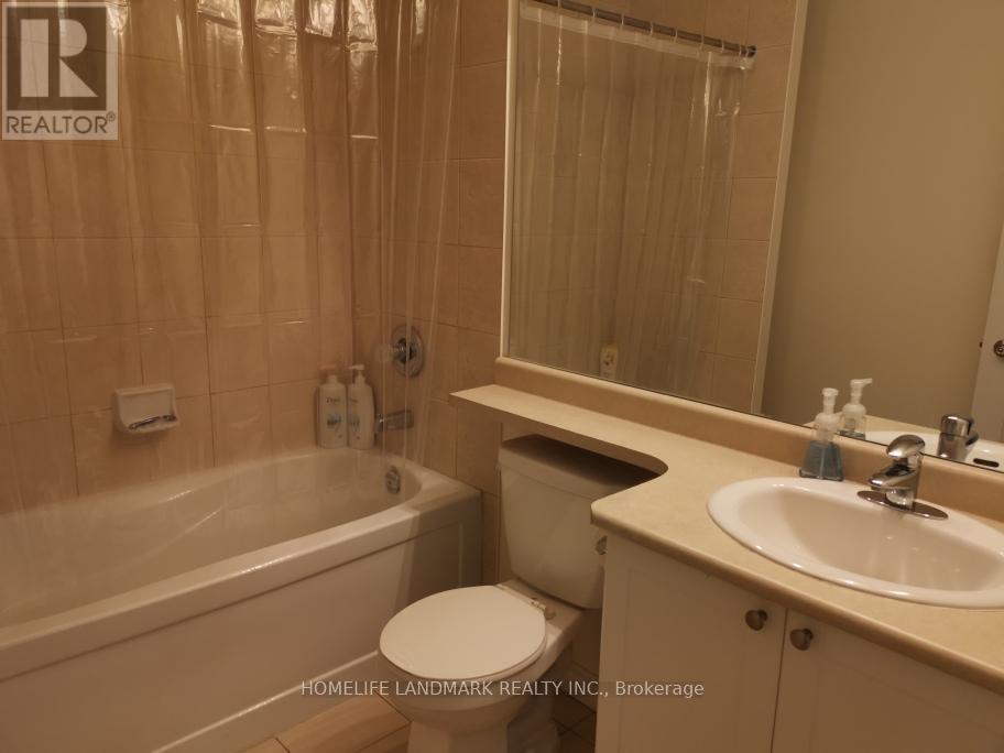 1812 - 3525 Kariya Drive, Mississauga, ON - Indoor Photo Showing Bathroom