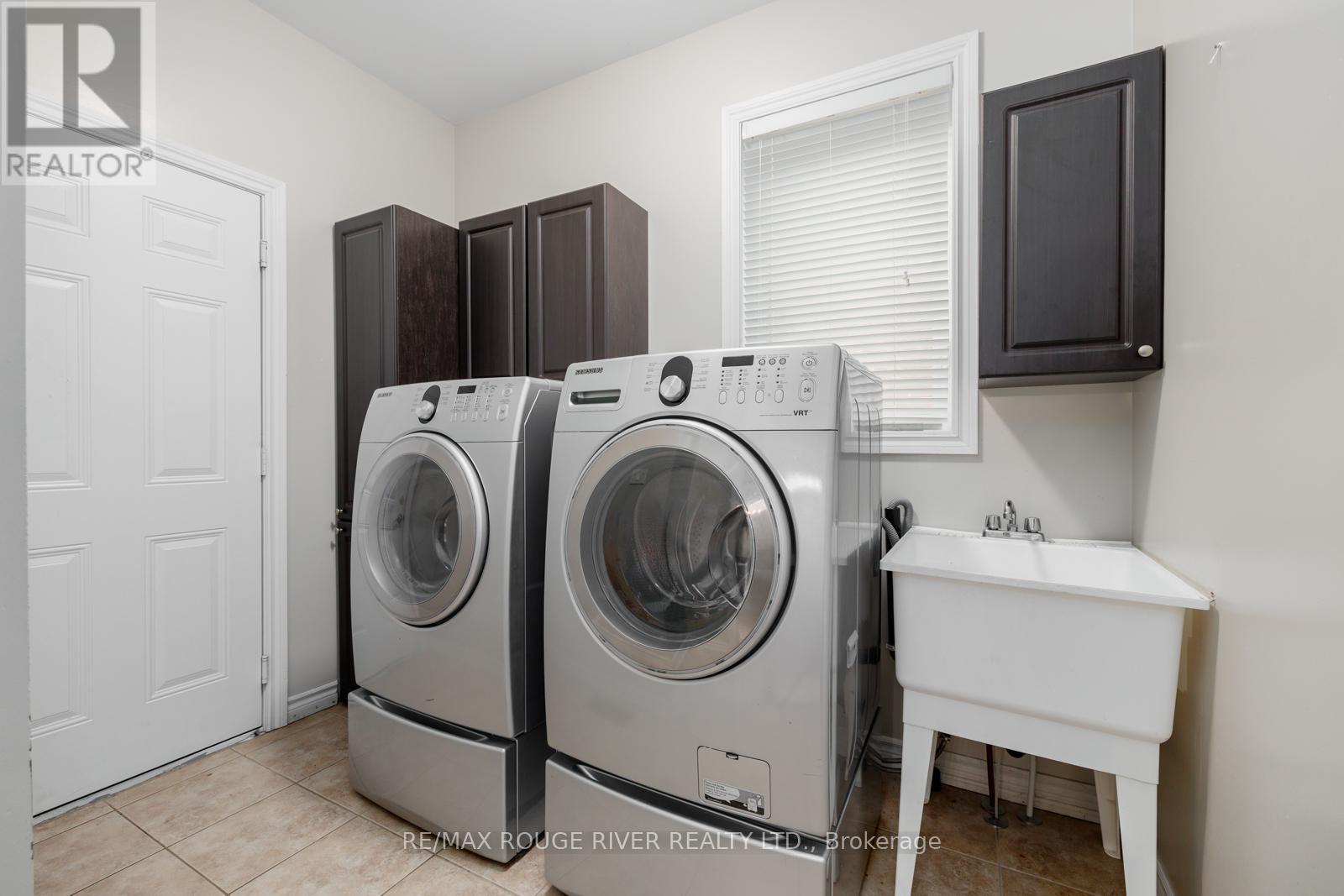 34 Harry Gay Drive, Clarington (Courtice), ON - Indoor Photo Showing Laundry Room