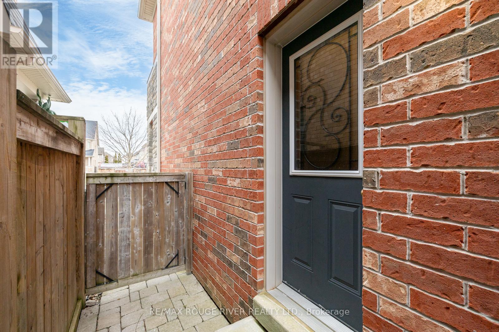 34 Harry Gay Drive, Clarington (Courtice), ON - Outdoor With Exterior