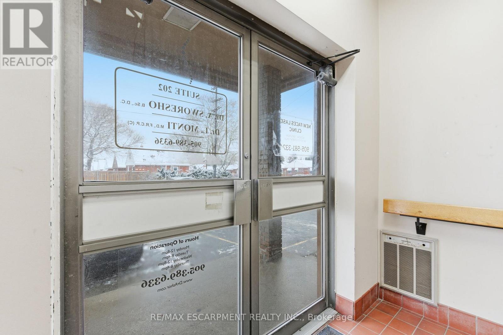 102 - 838 Fennell Avenue E, Hamilton, ON