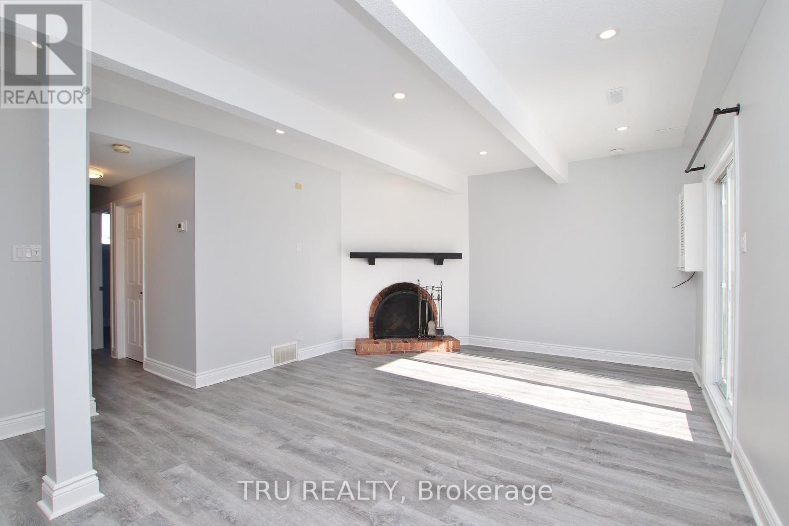 B - 86 Elvaston Avenue, Ottawa, ON