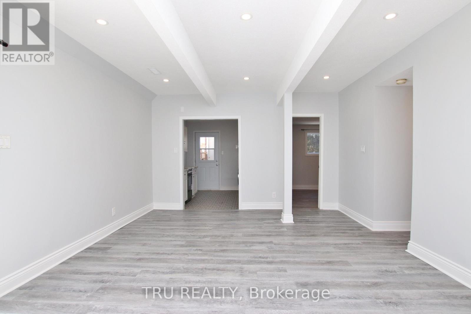 B - 86 Elvaston Avenue, Ottawa, ON