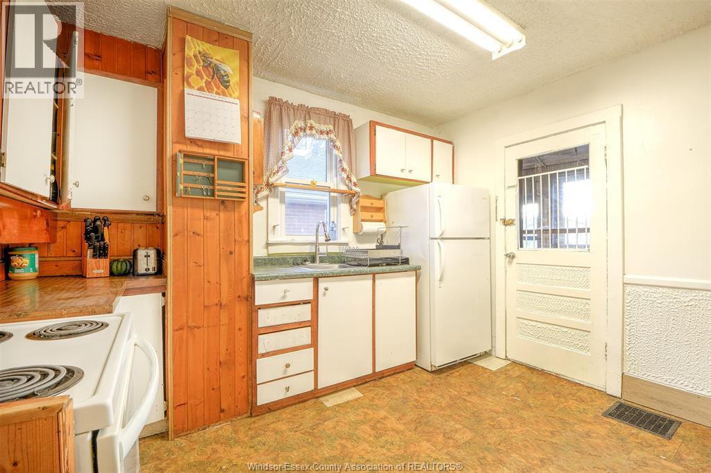 1185 Wigle Avenue, Windsor, ON - Indoor Photo Showing Kitchen