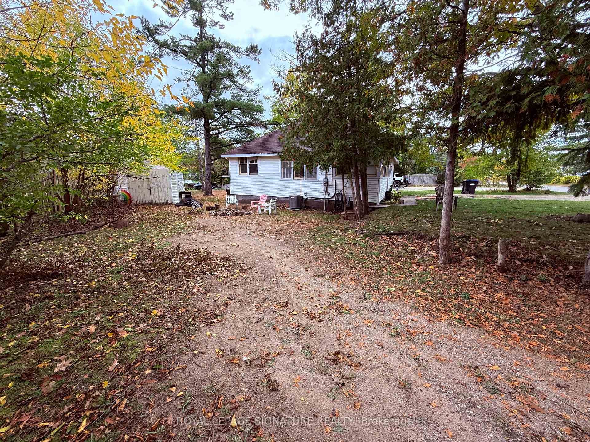 75 Old Mosley Street, Wasaga Beach, ON - Outdoor