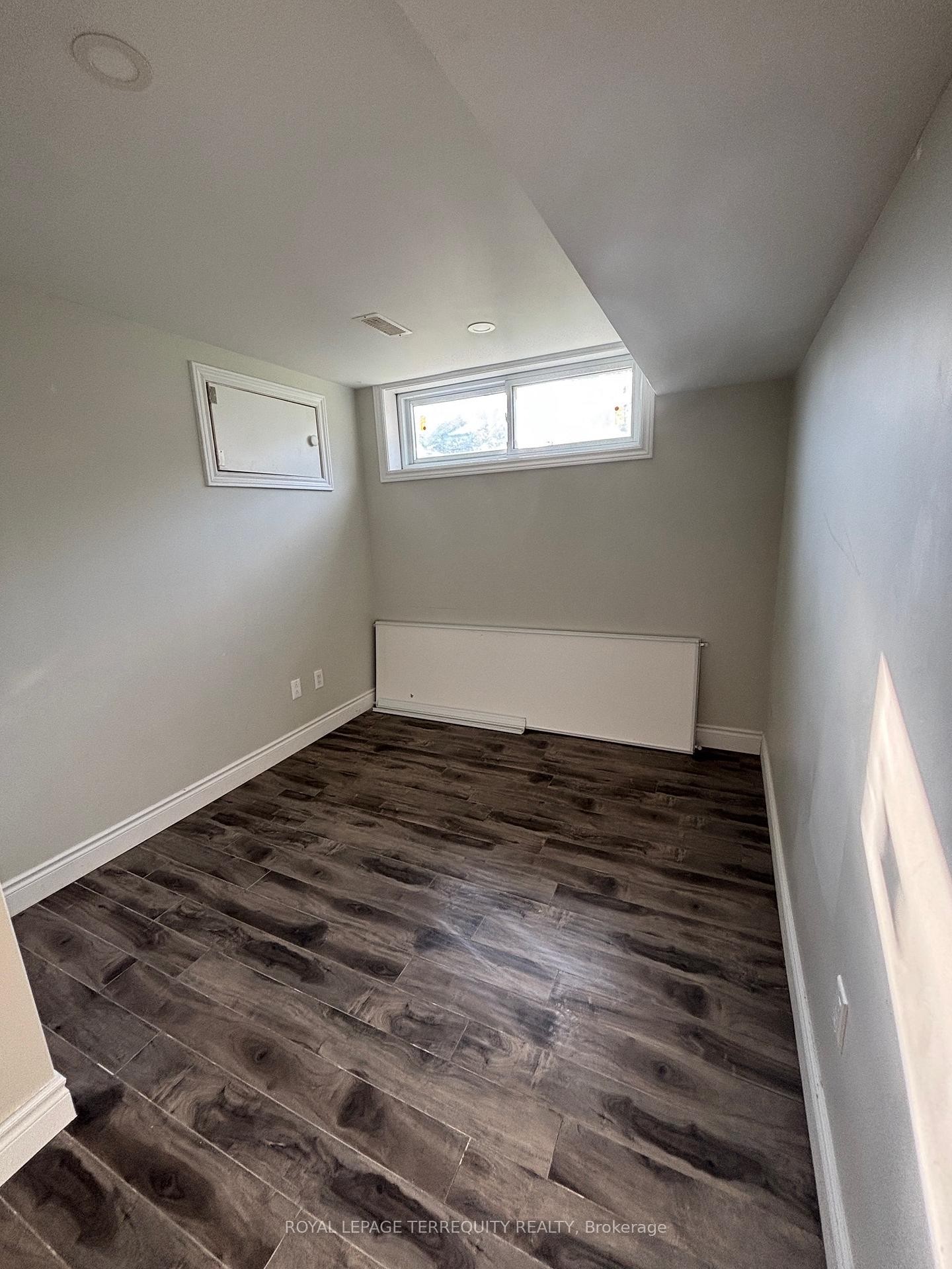 Bsmnt-22 Paloma Place, Toronto, ON - Indoor Photo Showing Other Room