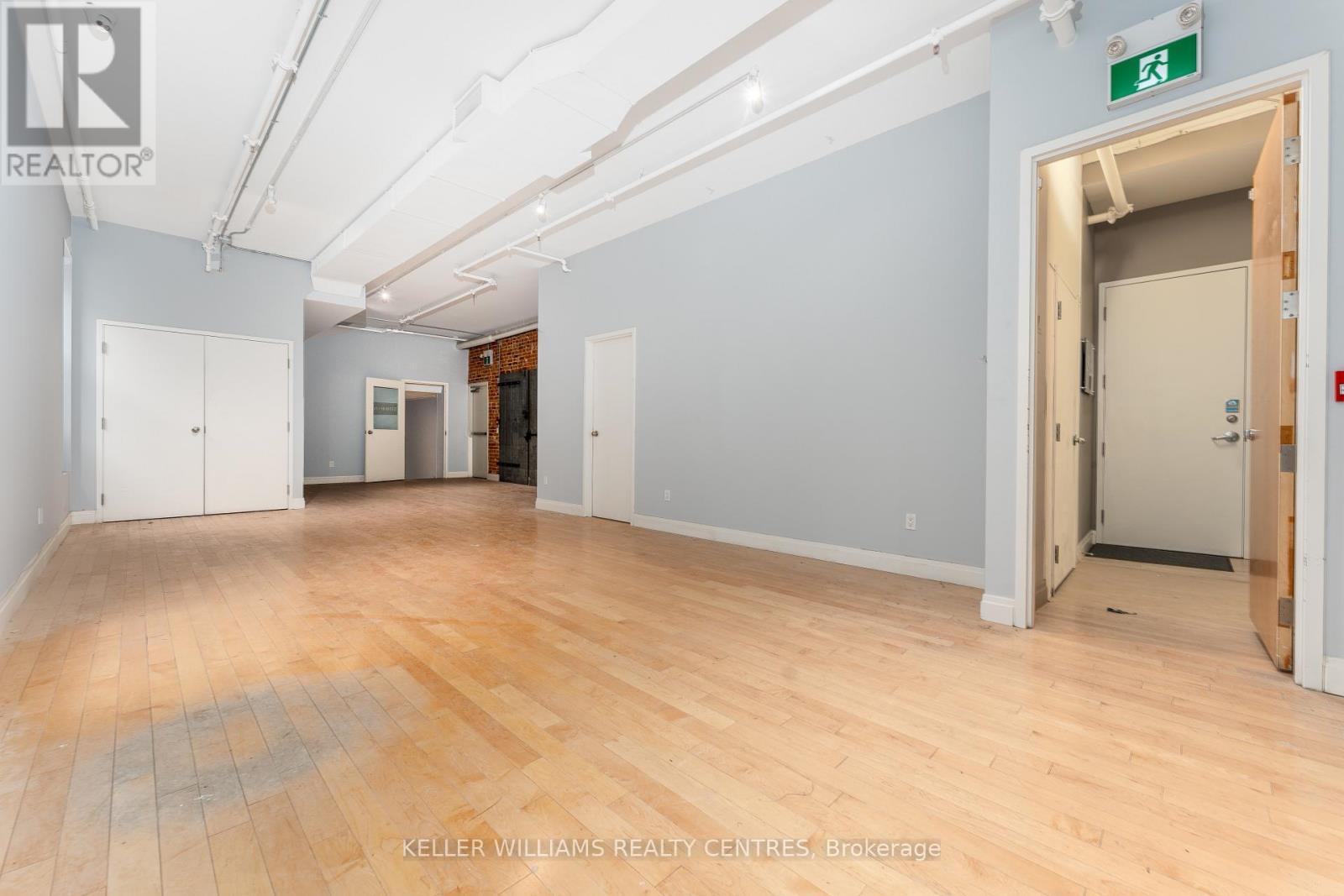 201 - 489 Queen Street W, Toronto, ON