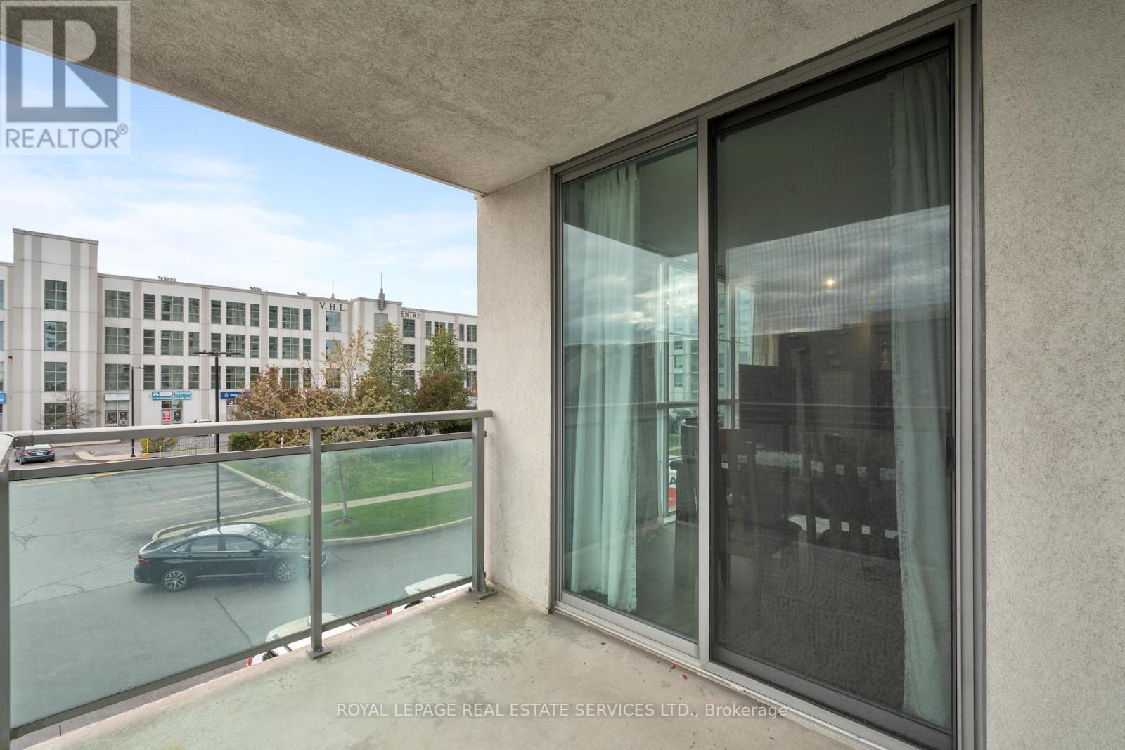 2E - 8 Rosebank Drive, Toronto, ON - Outdoor With Exterior