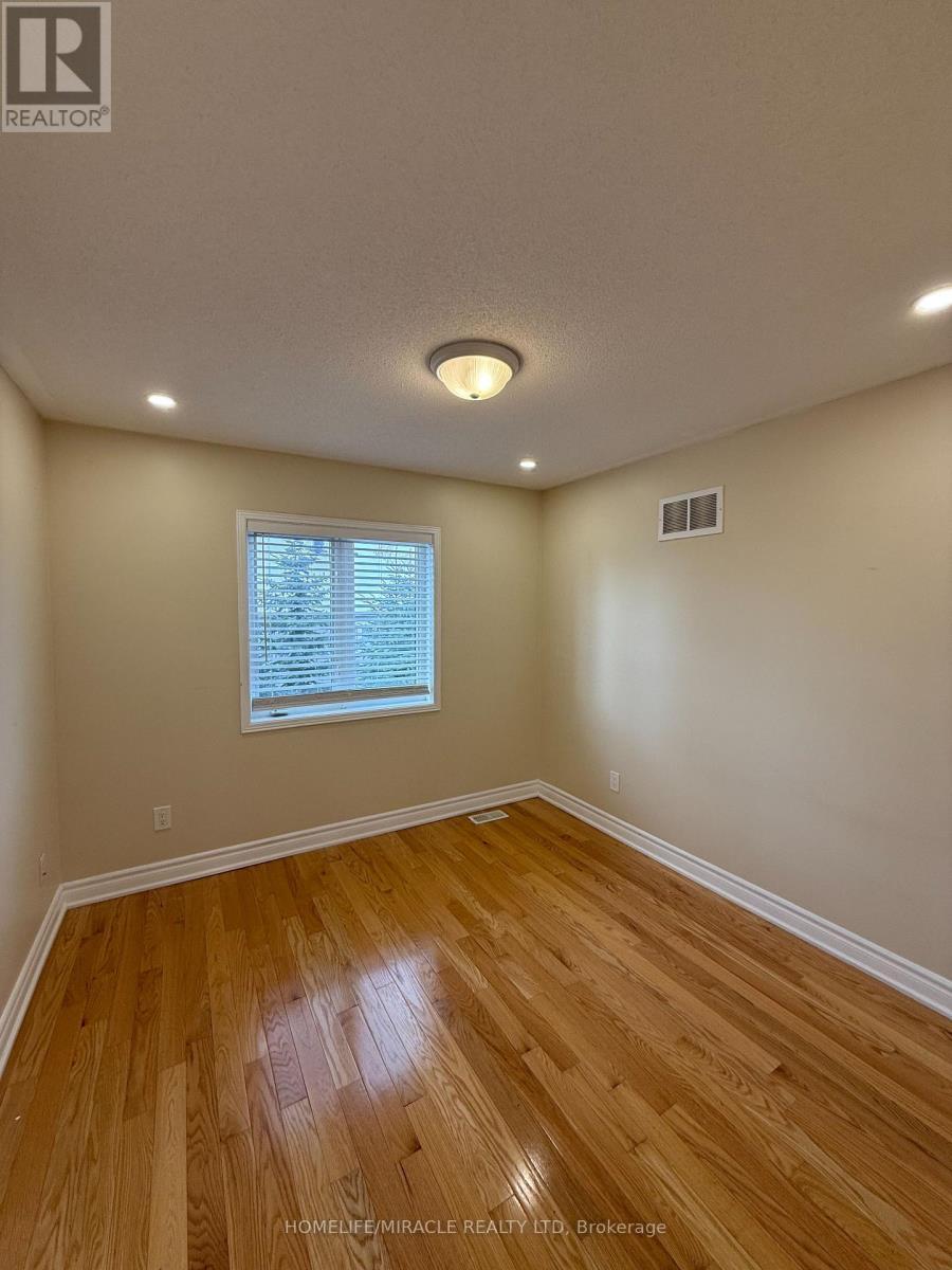 71 Seward Crescent, Ajax, ON - Indoor Photo Showing Other Room