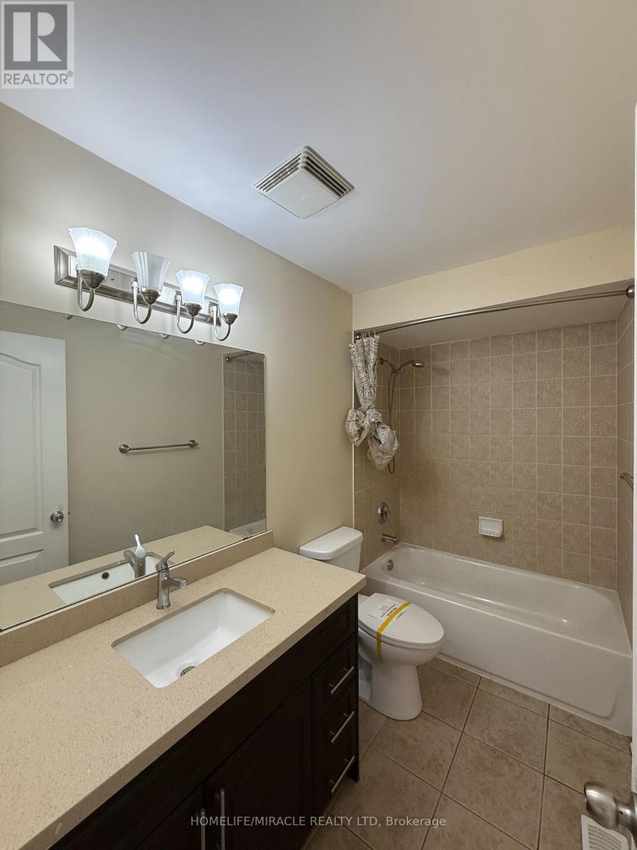 71 Seward Crescent, Ajax, ON - Indoor Photo Showing Bathroom