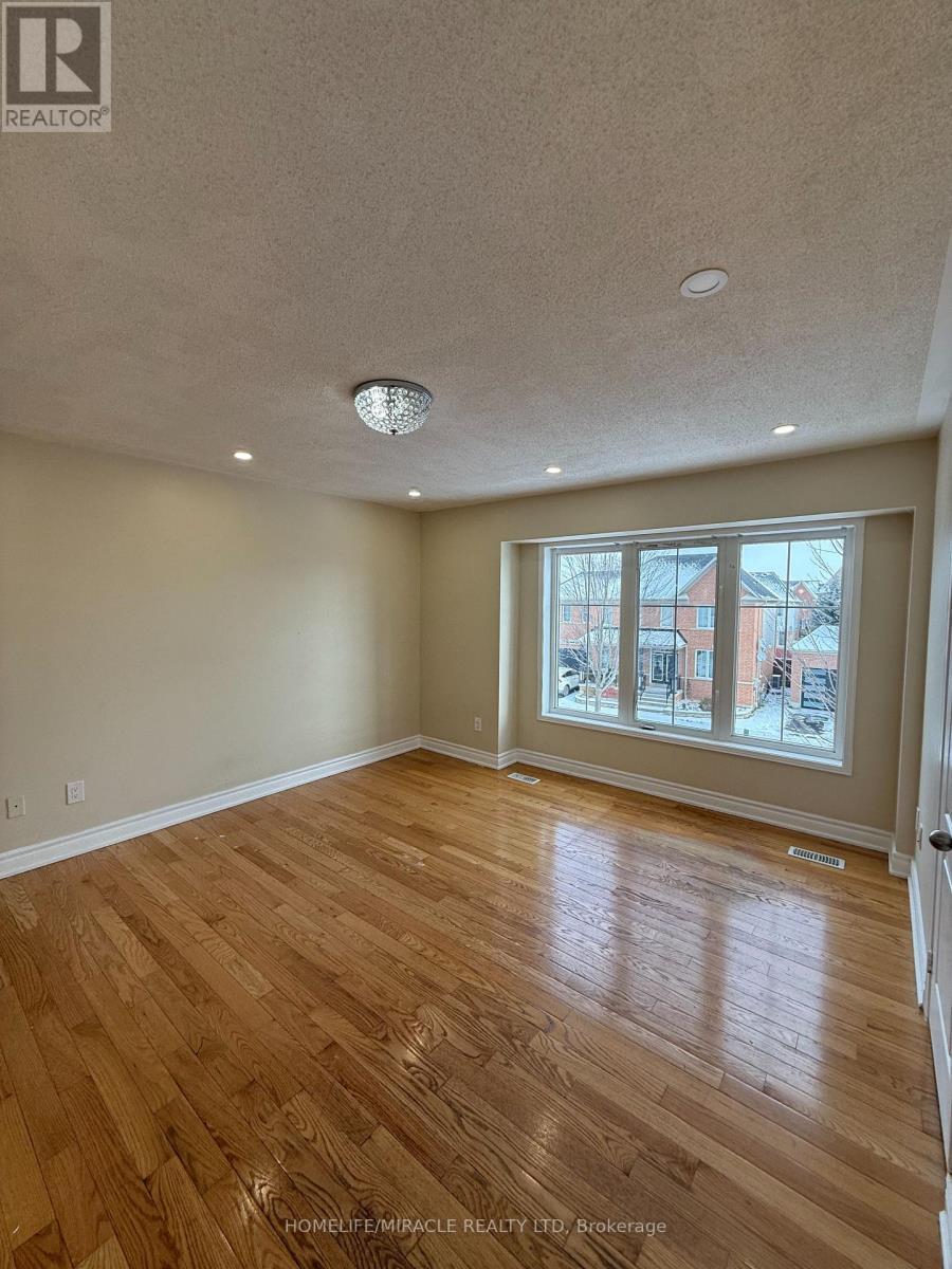 71 Seward Crescent, Ajax, ON - Indoor Photo Showing Other Room