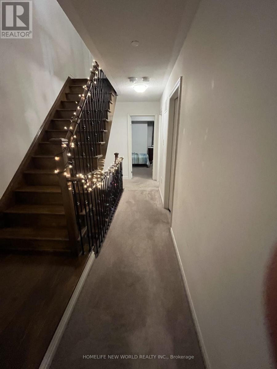 2214 Chevron Prince Path, Oshawa, ON - Indoor Photo Showing Other Room