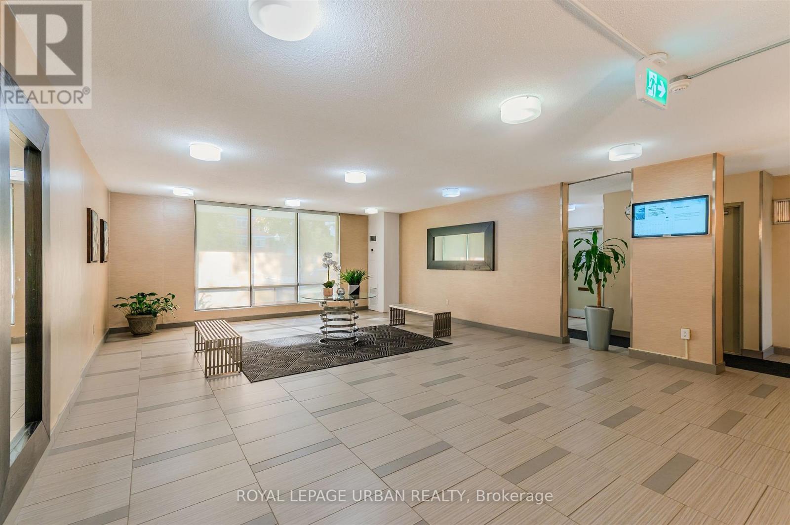 Building Lobby - 806 - 1135 Logan Avenue, Toronto, ON - Indoor Photo Showing Other Room