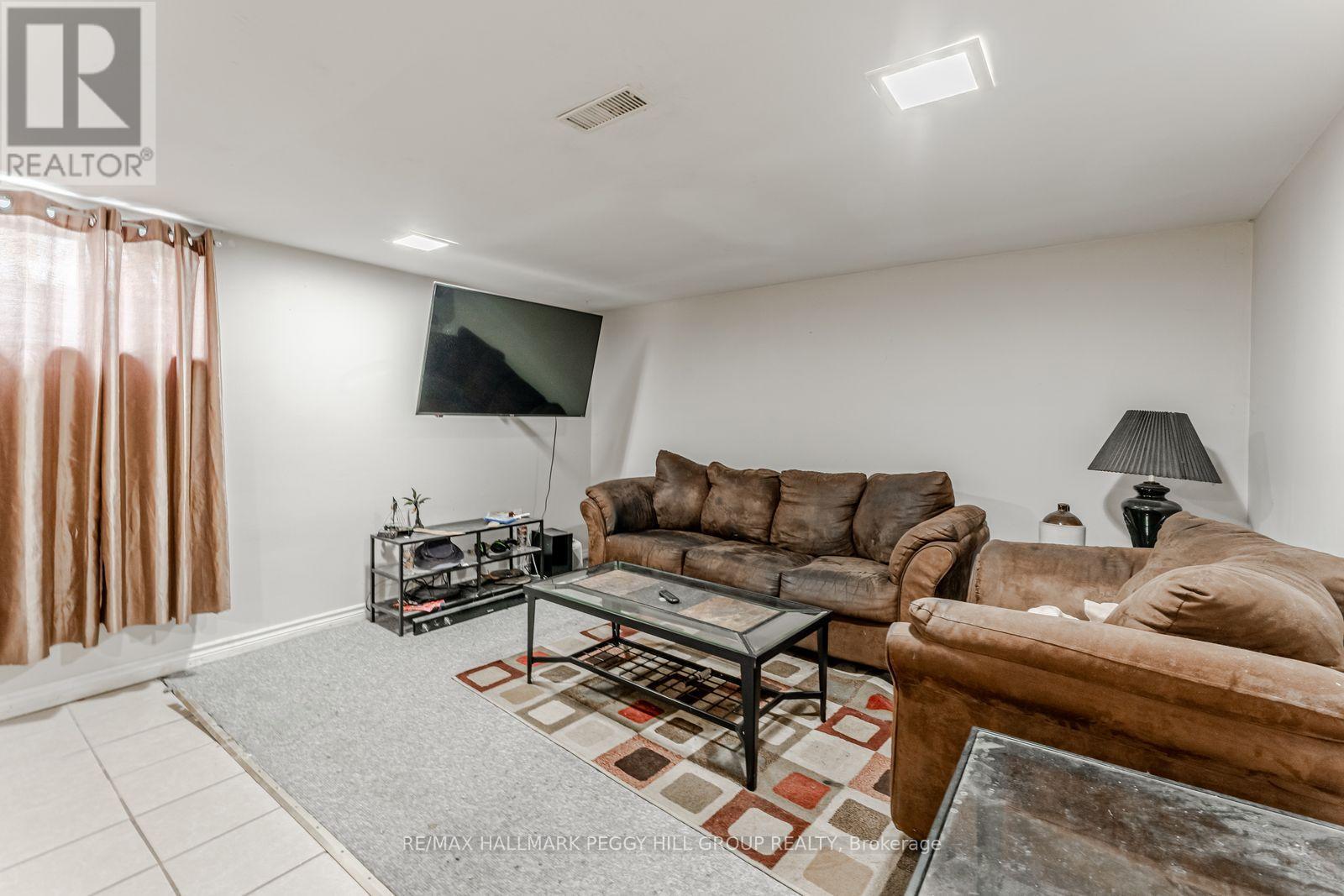 34/36 Centre Street, Essa, ON - Indoor