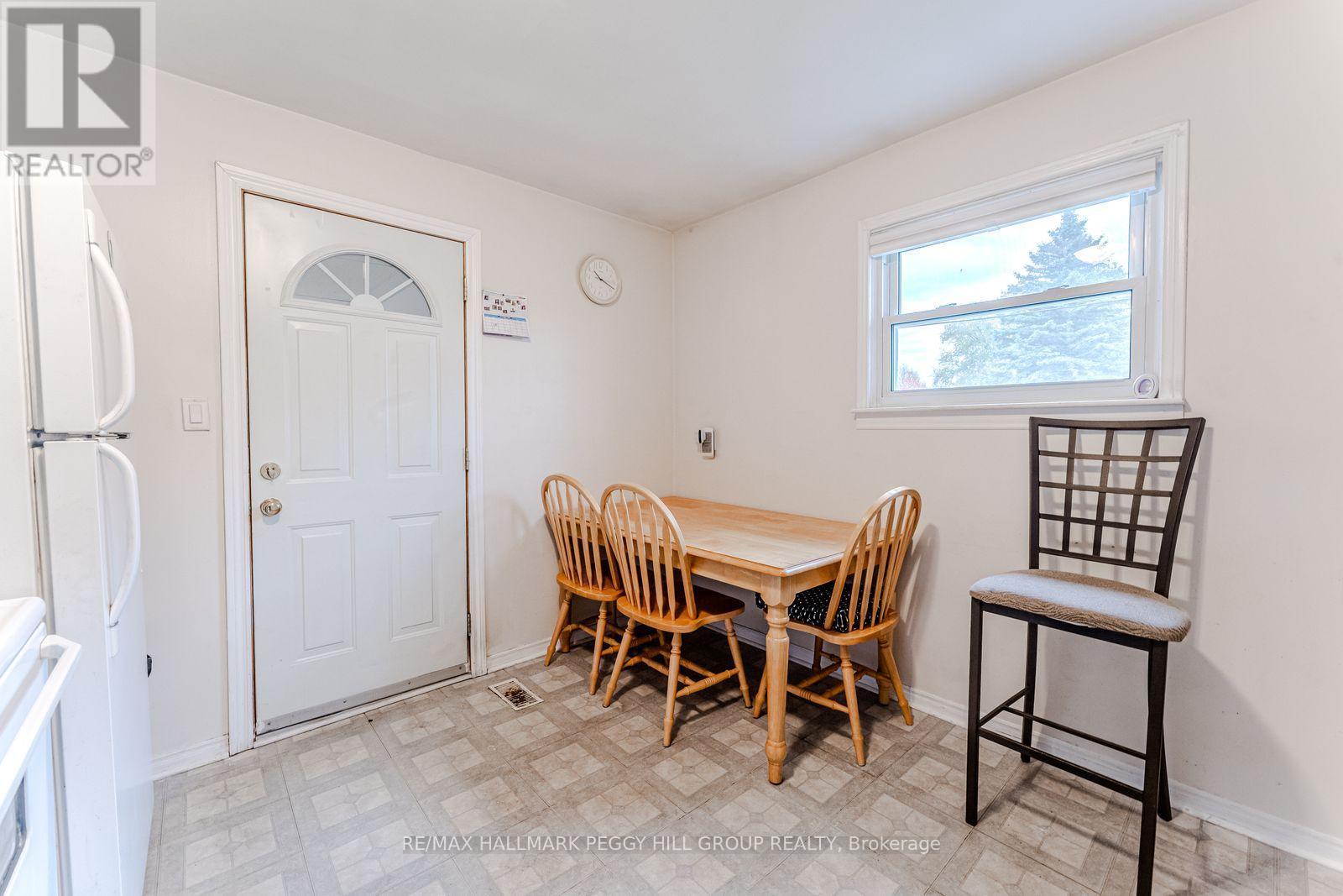 34/36 Centre Street, Essa, ON - Indoor