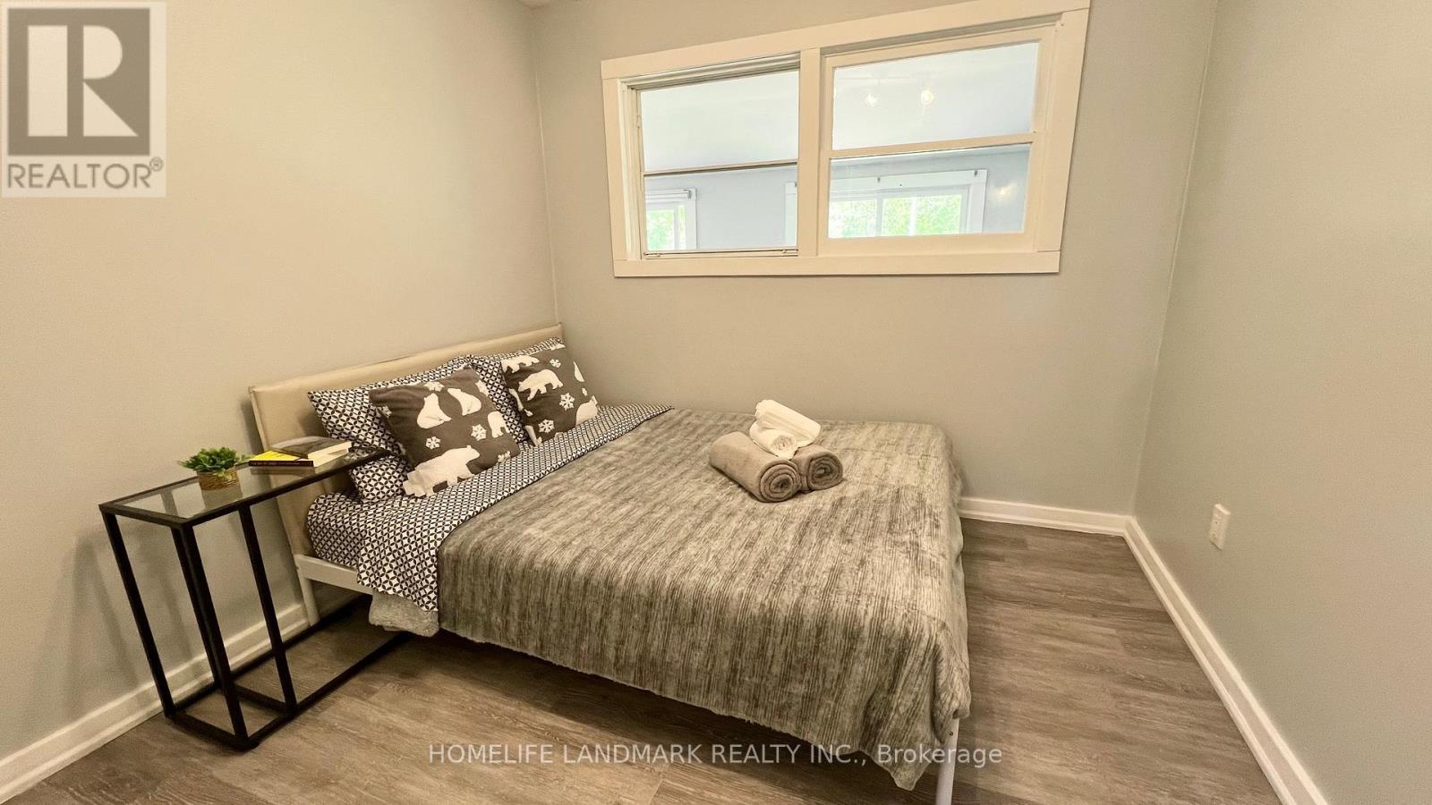 688 7Th Line S, Oro-Medonte, ON - Indoor Photo Showing Bedroom