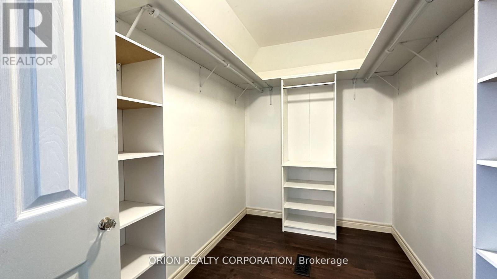 20 Holgate Street, Barrie, ON - Indoor Photo Showing Other Room