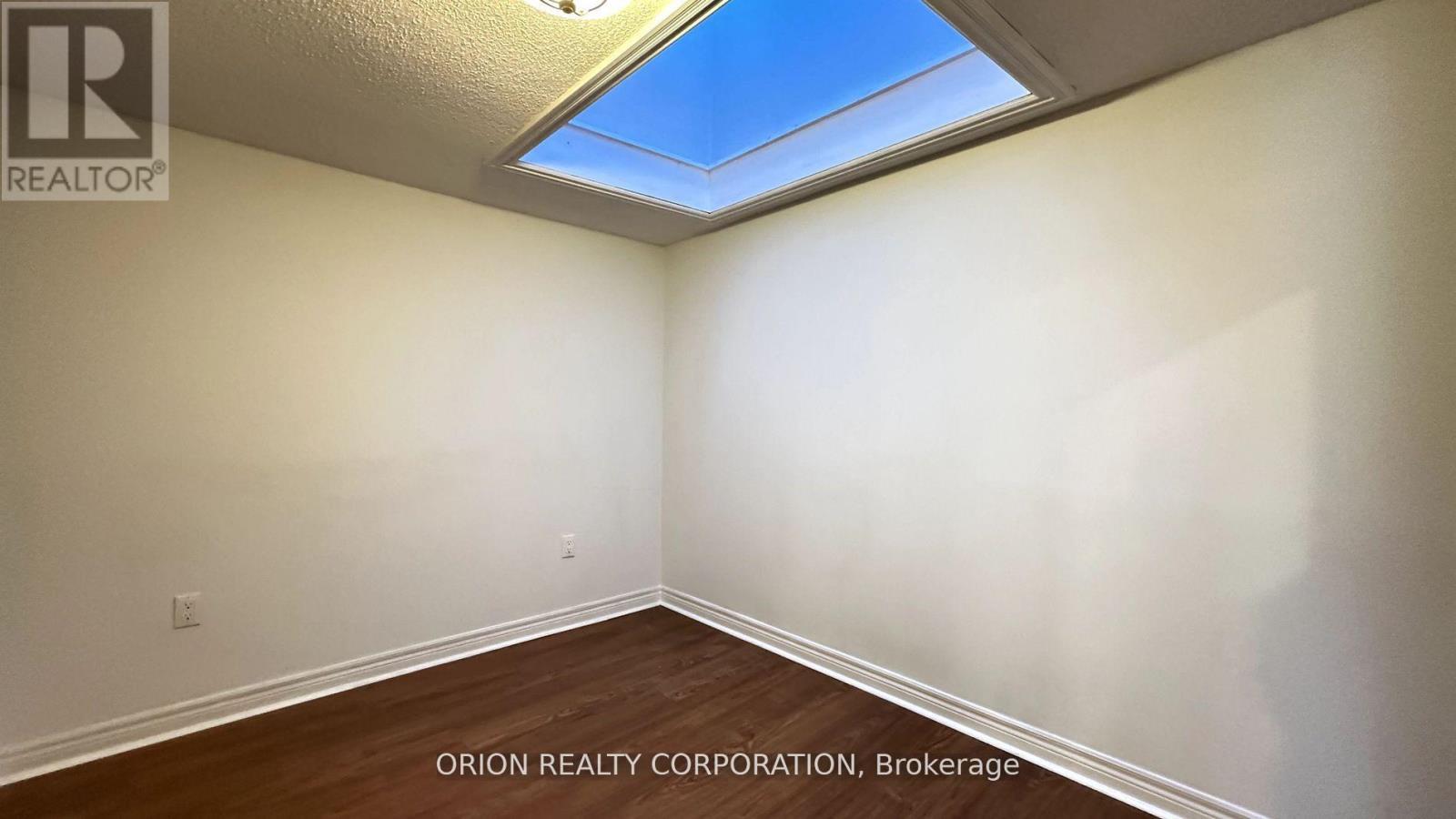 20 Holgate Street, Barrie, ON - Indoor Photo Showing Other Room