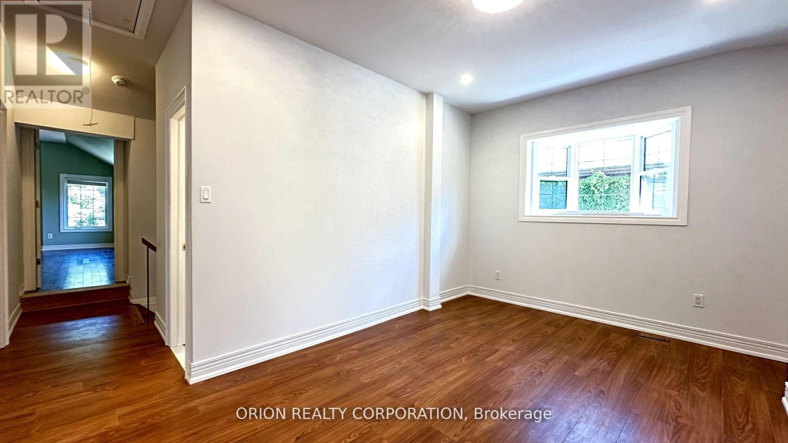 20 Holgate Street, Barrie, ON - Indoor Photo Showing Other Room