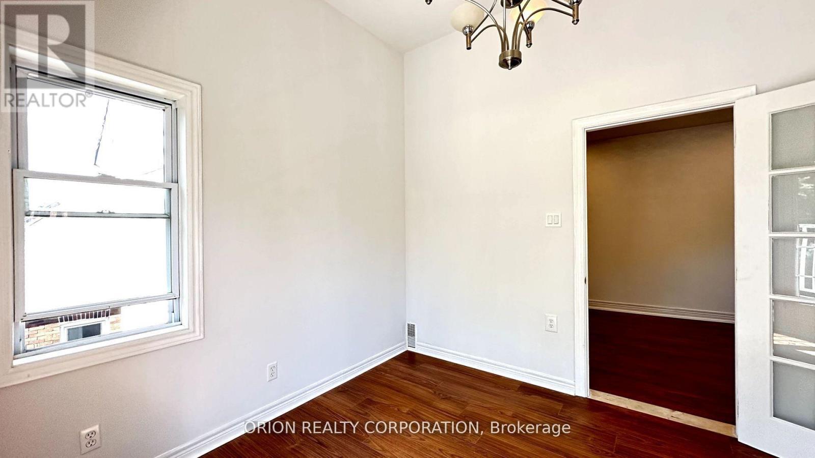 20 Holgate Street, Barrie, ON - Indoor Photo Showing Other Room