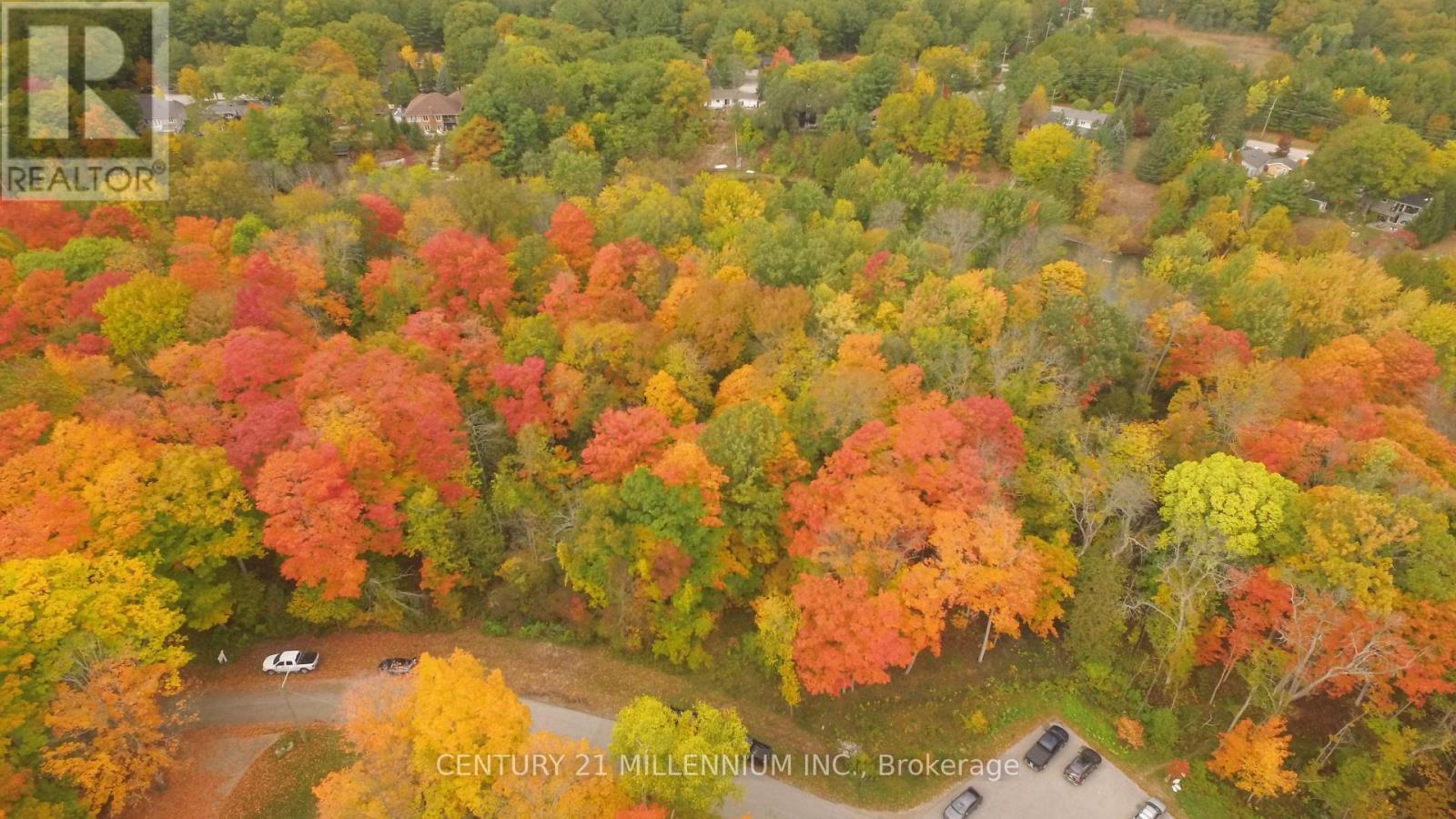 11 Knox Road E, Wasaga Beach, ON