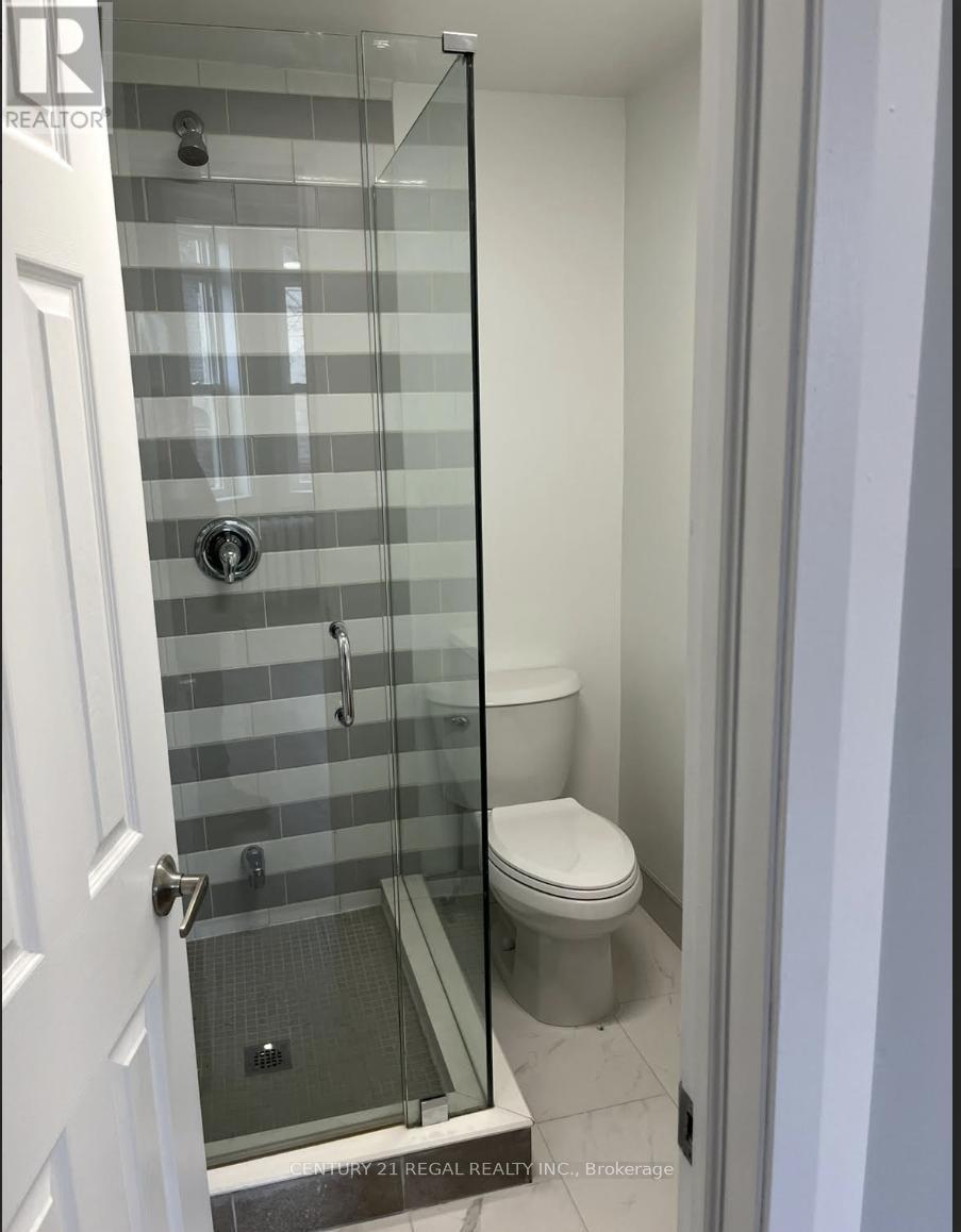 3A - 1502 King Street W, Toronto, ON - Indoor Photo Showing Bathroom