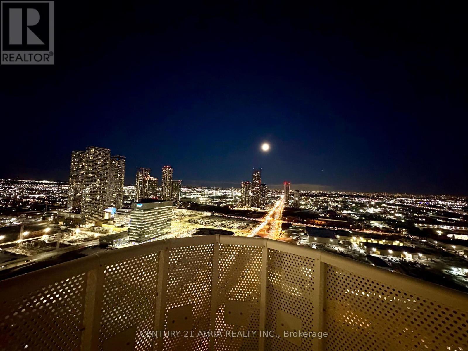 3707 - 8 Interchange Way, Vaughan, ON - Outdoor With View