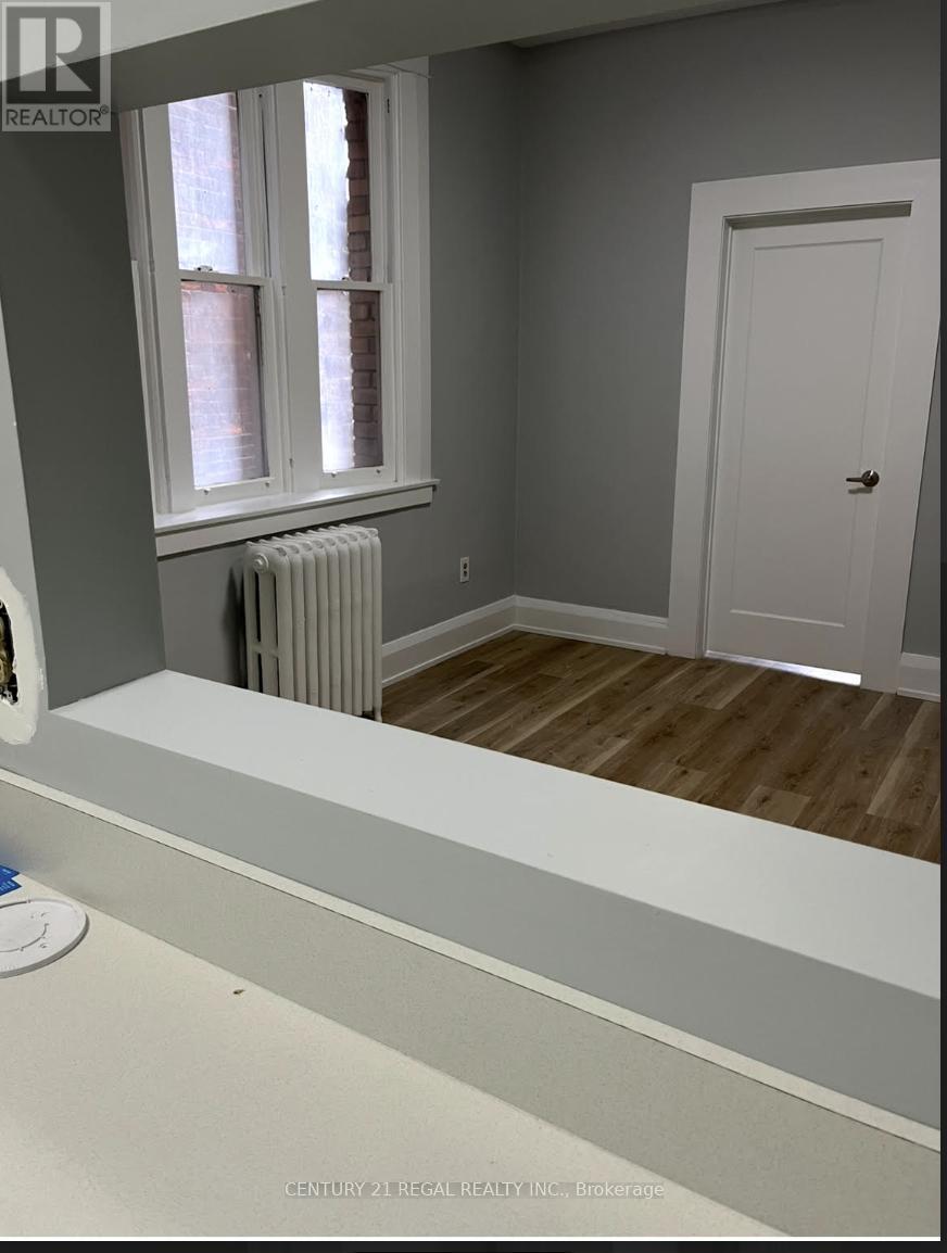 4 - 1502 King Street W, Toronto, ON - Indoor