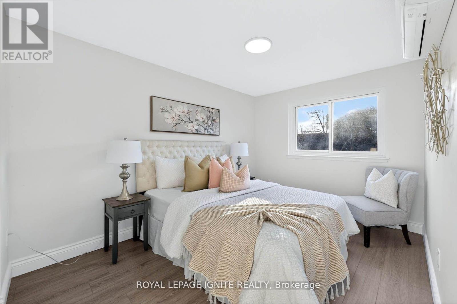 116 Darras Court, Brampton, ON - Indoor Photo Showing Bedroom