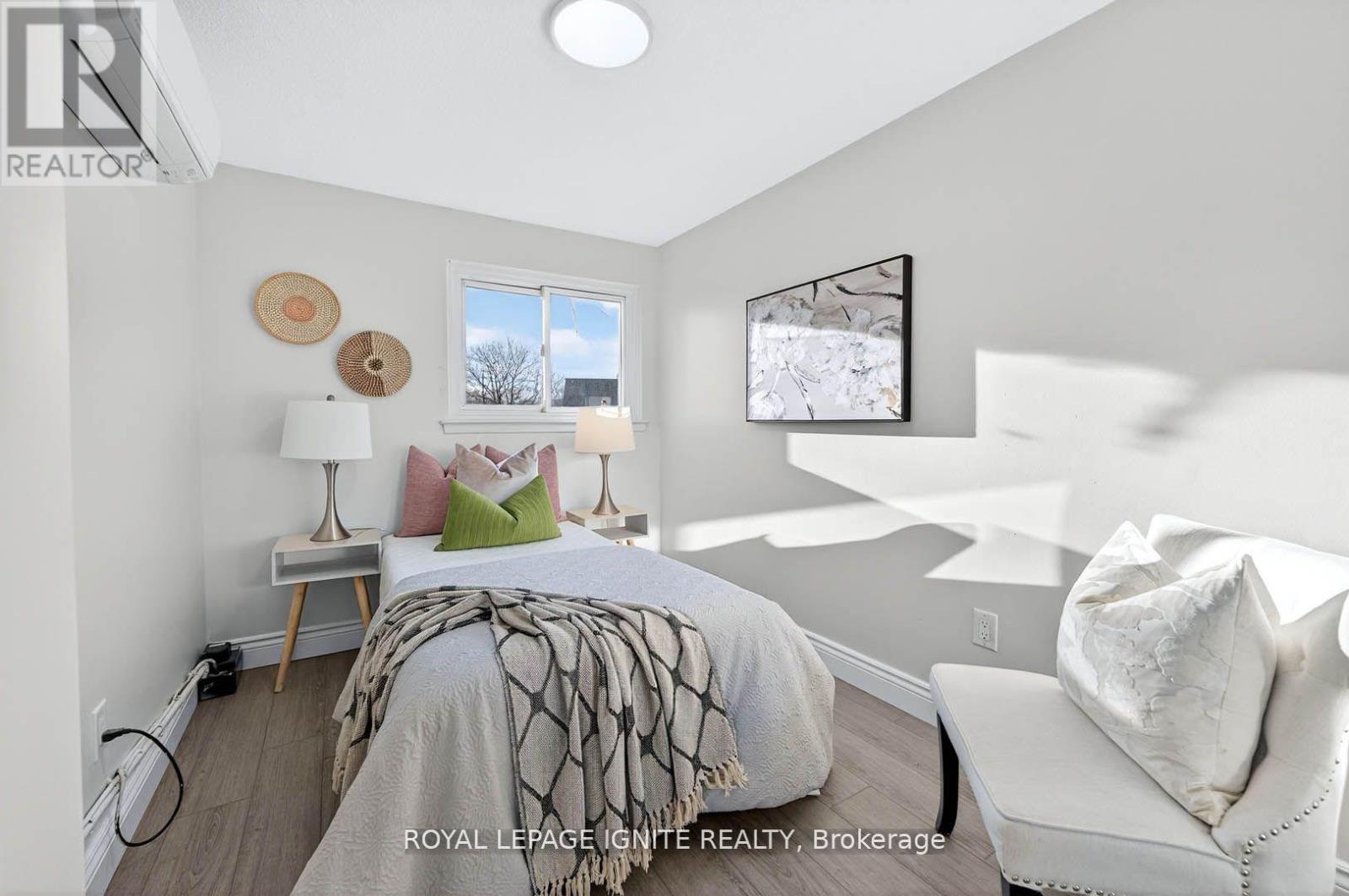 116 Darras Court, Brampton, ON - Indoor Photo Showing Bedroom