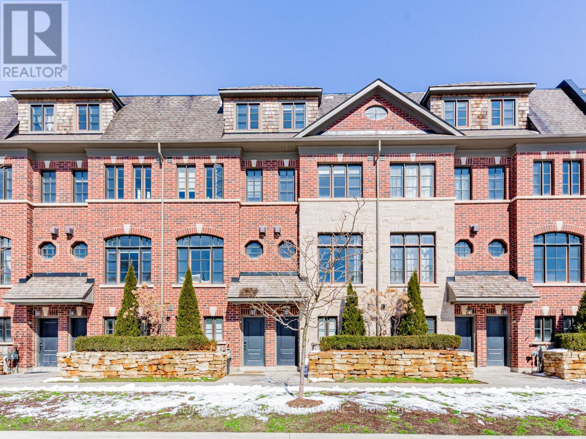 2163 Lillykin Street, Oakville, ON - With Facade