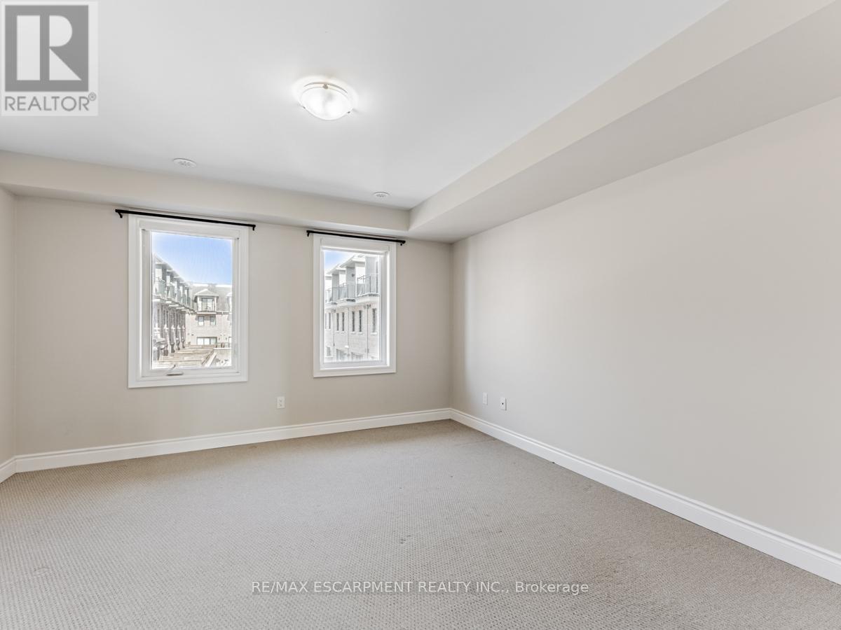 2163 Lillykin Street, Oakville, ON - Indoor Photo Showing Other Room