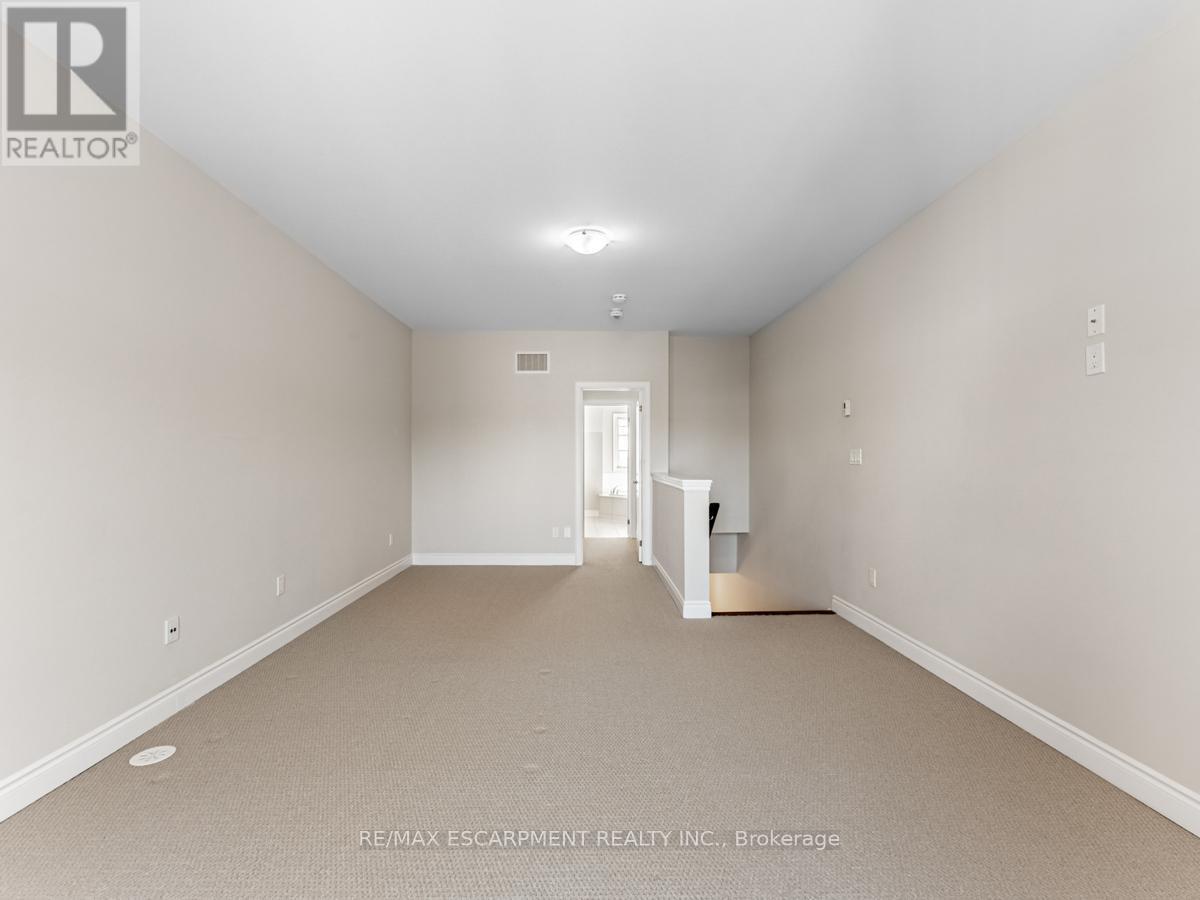 2163 Lillykin Street, Oakville, ON - Indoor Photo Showing Other Room