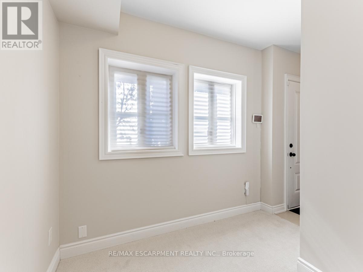 2163 Lillykin Street, Oakville, ON - Indoor Photo Showing Other Room