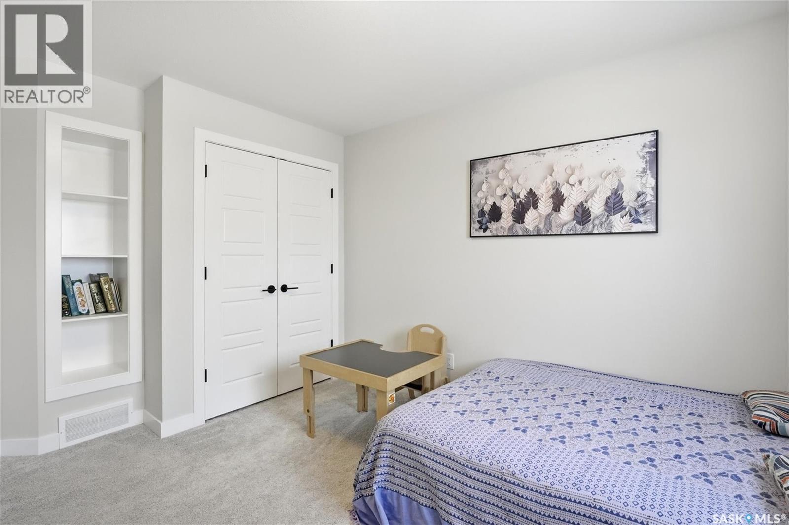206 Pepper Court, Saskatoon, SK - Indoor Photo Showing Bedroom