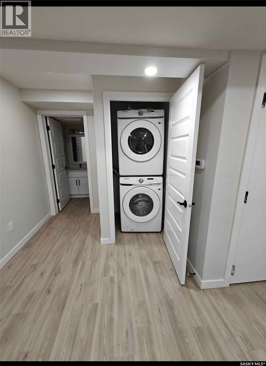 206 Pepper Court, Saskatoon, SK - Indoor Photo Showing Laundry Room