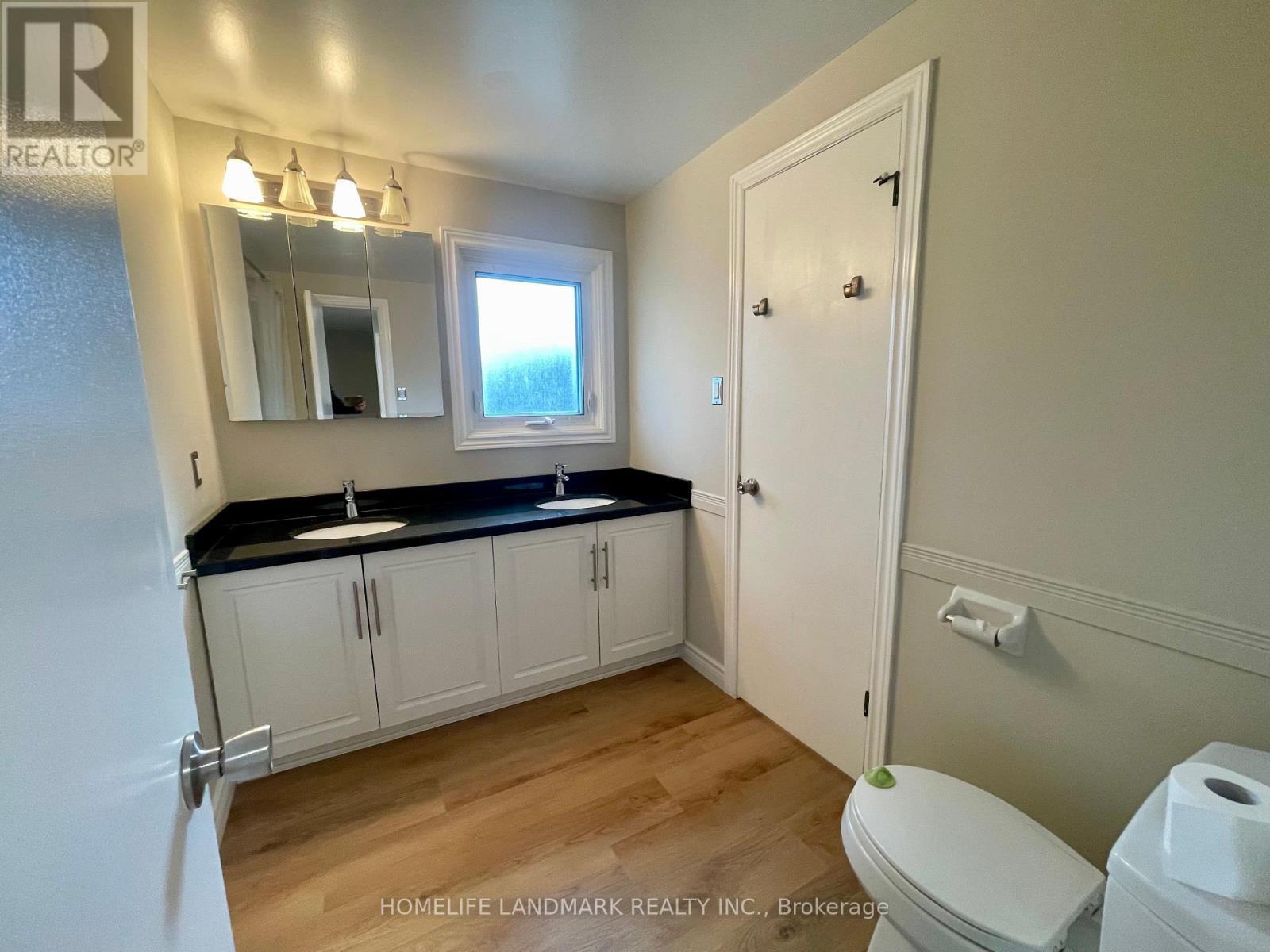 2149 Constance Drive, Oakville, ON - Indoor Photo Showing Bathroom