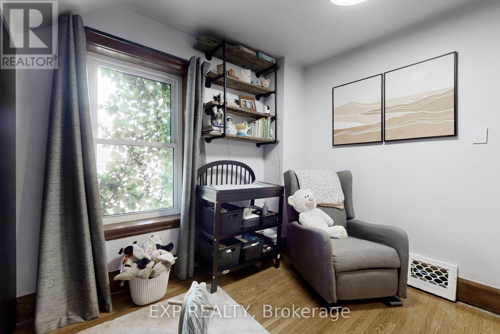 7 David Street, Brampton, ON - Indoor