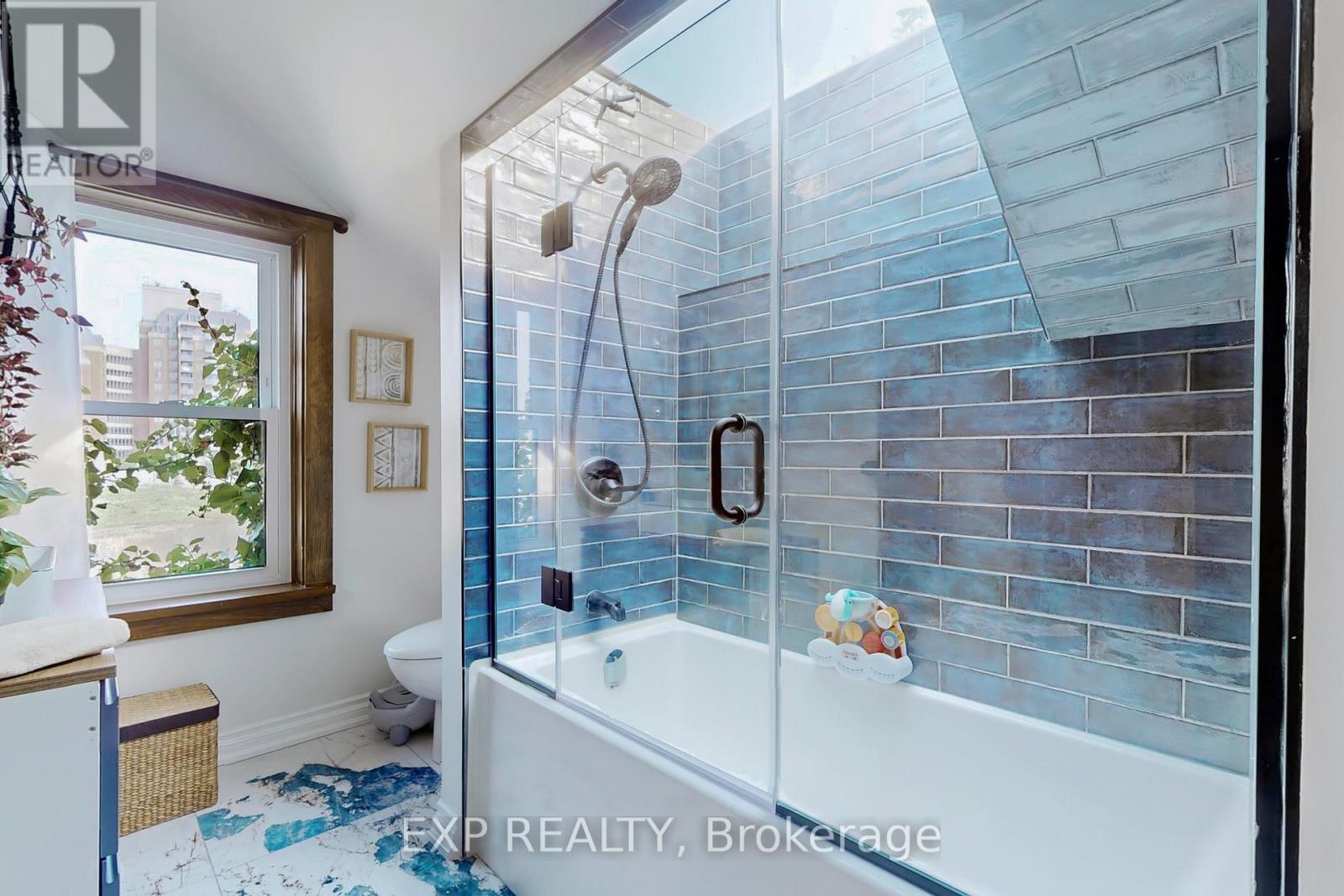 7 David Street, Brampton, ON - Indoor Photo Showing Bathroom